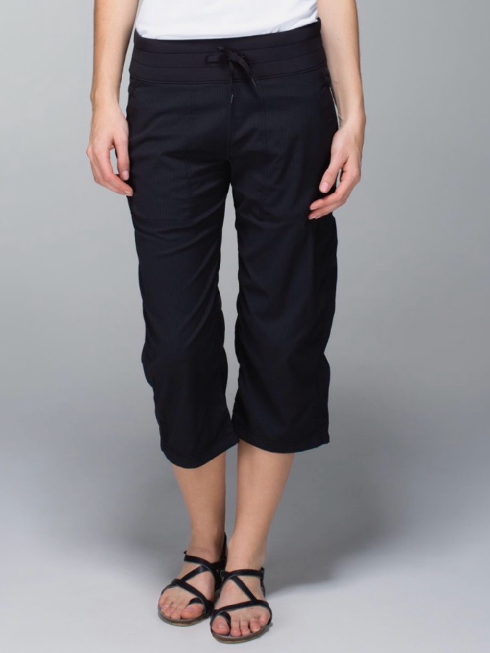 Lululemon Dance Studio Crops Black Size 12 Drawstring Lightweight Comfortable
